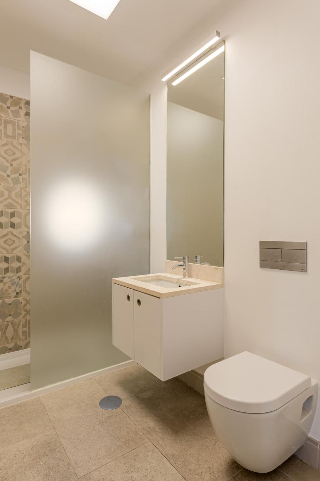 Joivy Modern Flat With River View Near Bica Elevator