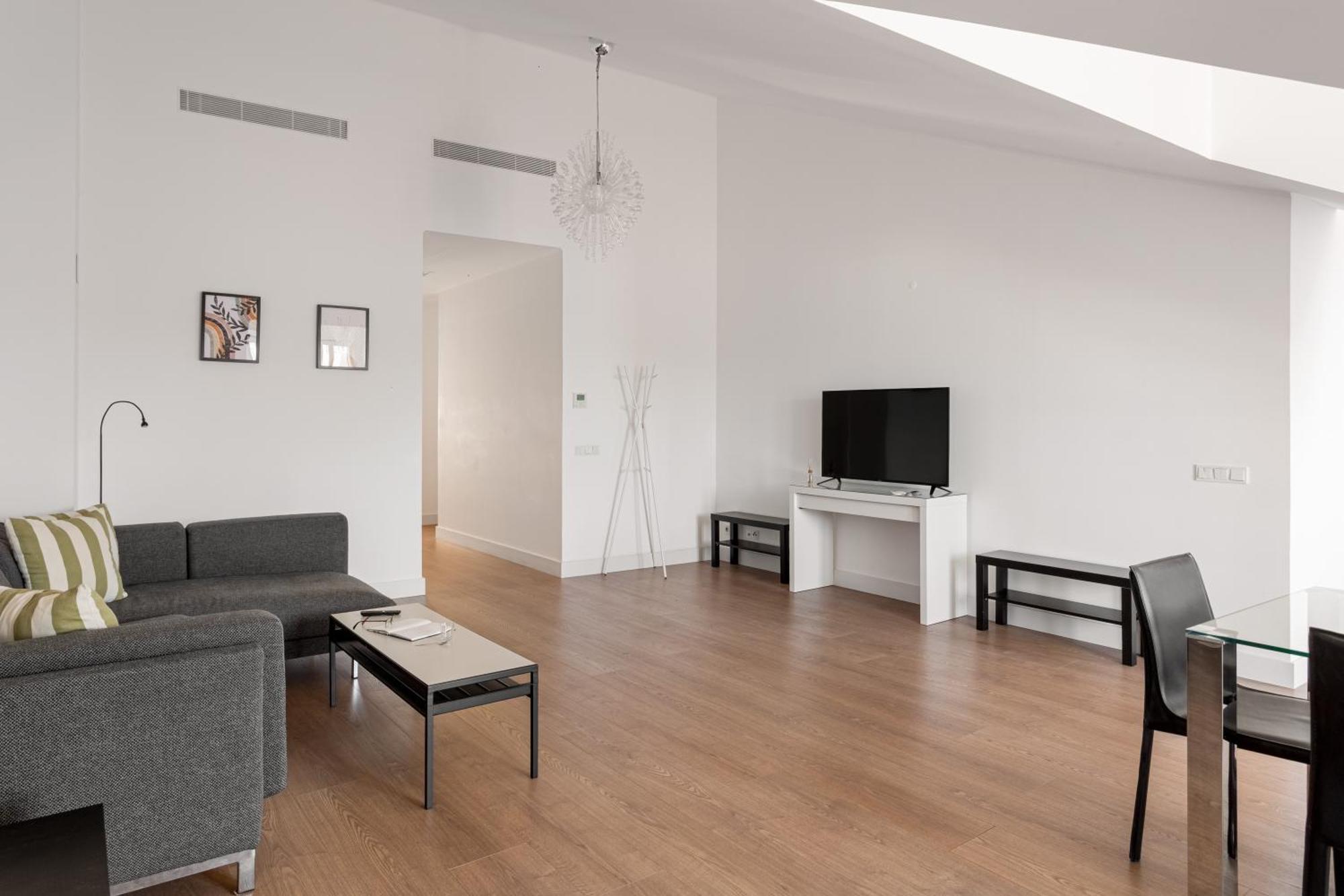 Joivy Modern Flat With River View Near Bica Elevator Apartment Lisbon